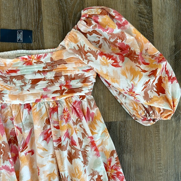 Abercrombie Floral Dress - Picture 2 of 6
